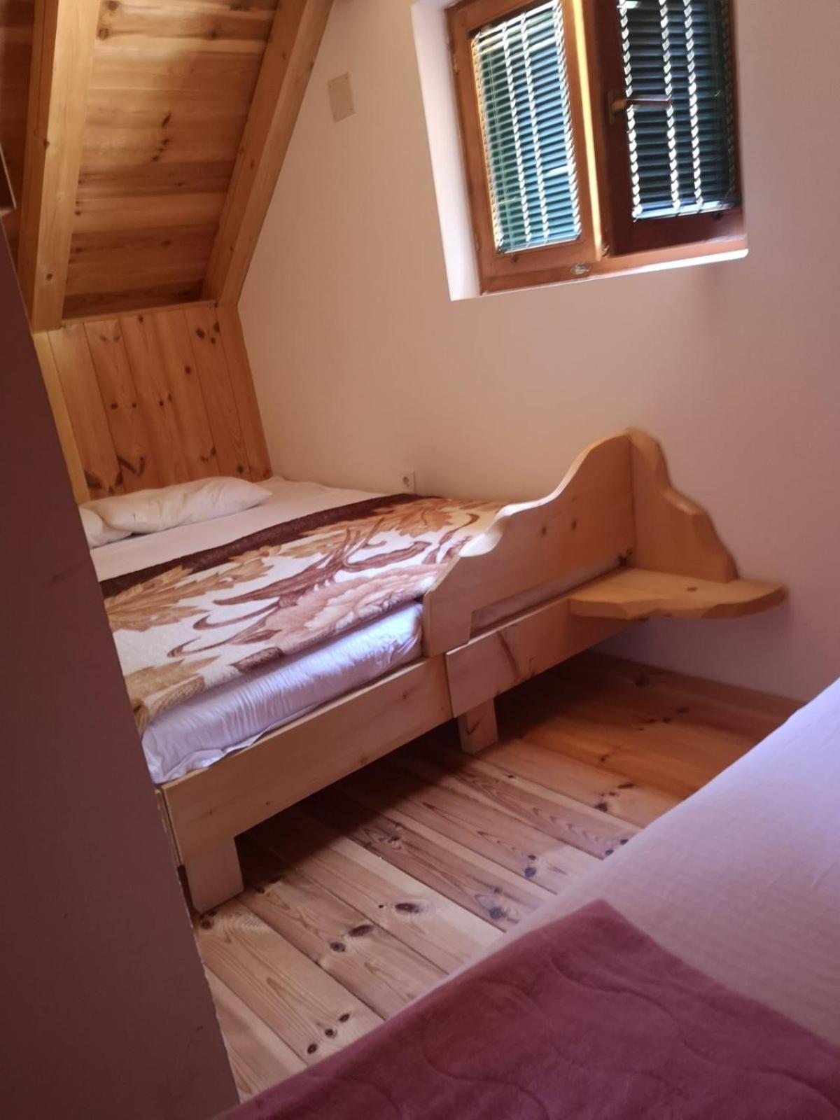 Razvrsje Co Hotell Žabljak Exteriör bild